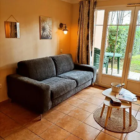 Ferienhaus Maisonnette Mitoyenne 2 Etoiles Paisible Piscine Ocean Velo Marche Ideal Pour Tous Lacanau