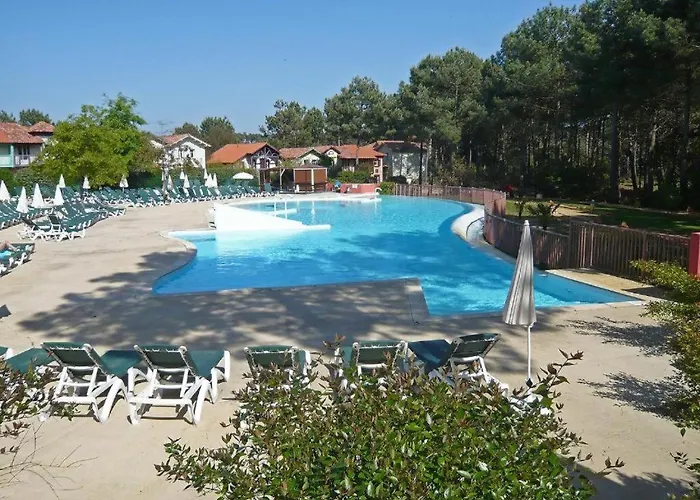 Maisonnette Mitoyenne 2 étoiles Paisible Piscine Océan Vélo Marche Idéal Pour Tous